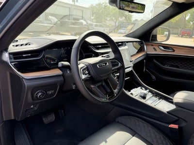 2026 Jeep Grand Cherokee GRAND CHEROKEE SUMMIT 4X4