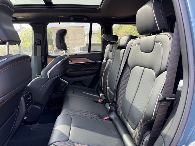2026 Jeep Grand Cherokee GRAND CHEROKEE SUMMIT 4X4