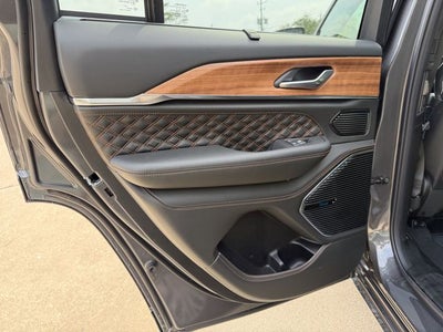 2026 Jeep Grand Cherokee GRAND CHEROKEE SUMMIT 4X4
