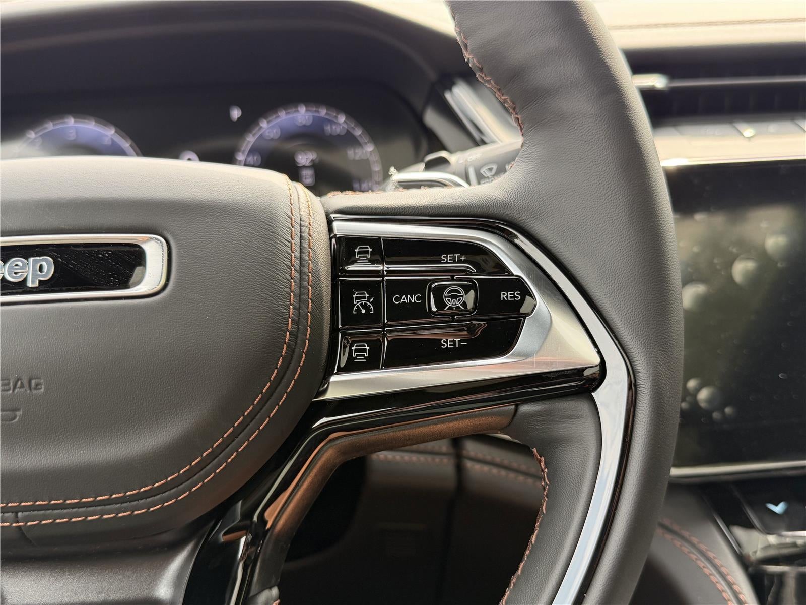 2026 Jeep Grand Cherokee GRAND CHEROKEE SUMMIT 4X4