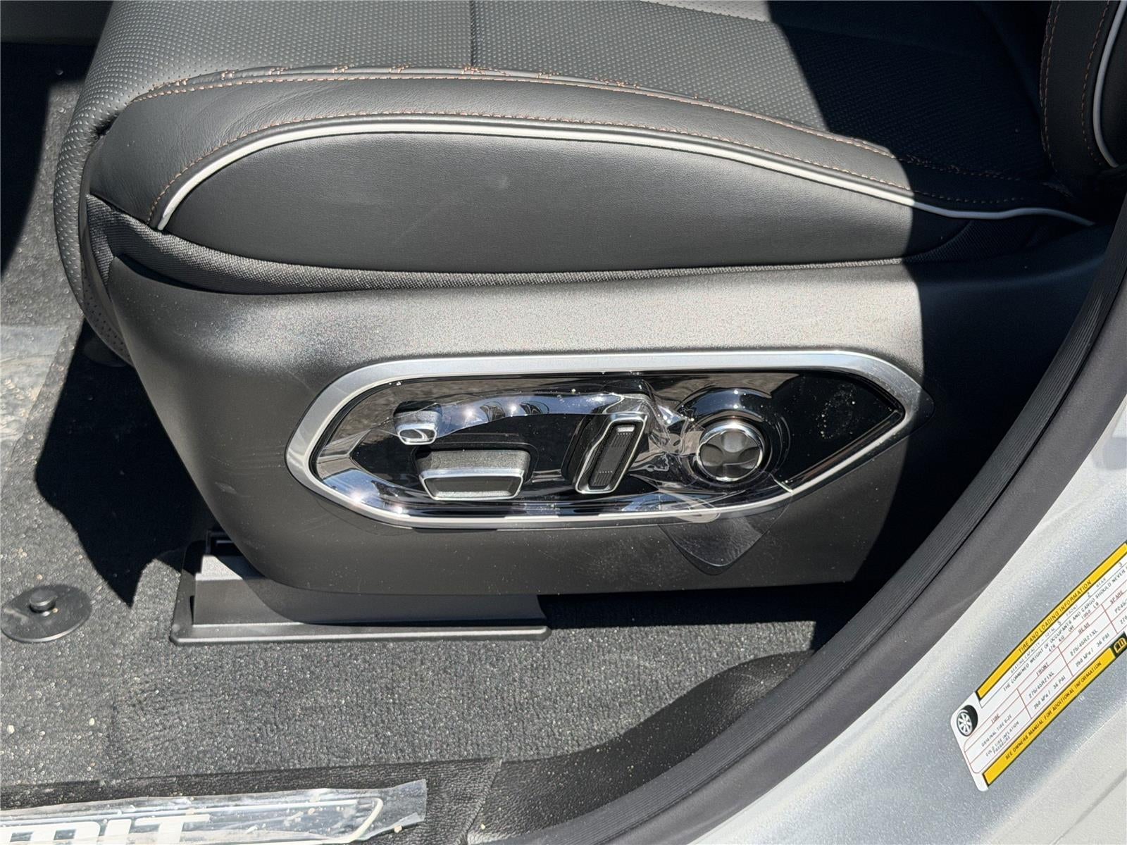 2026 Jeep Grand Cherokee GRAND CHEROKEE SUMMIT 4X4
