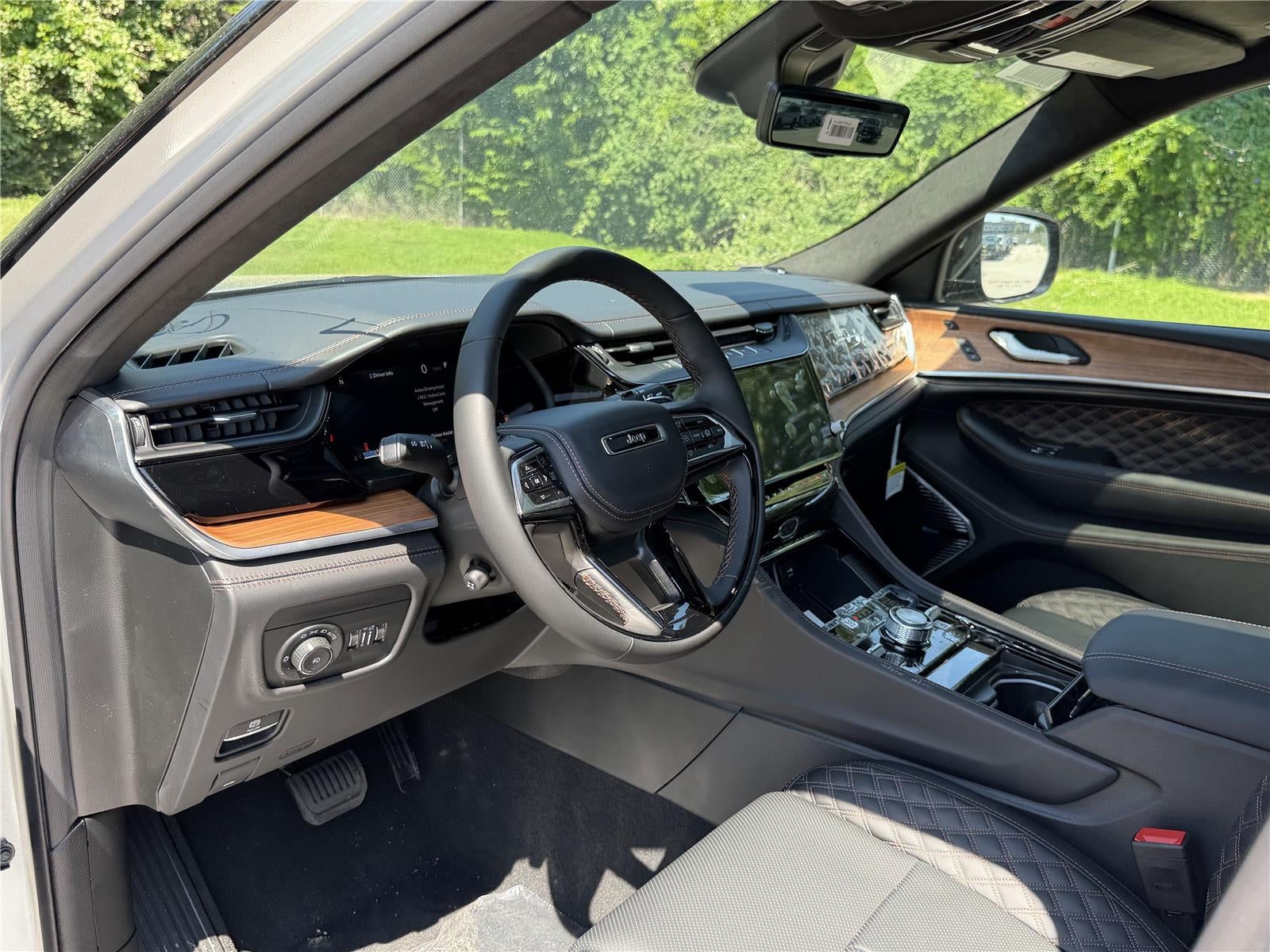 2026 Jeep Grand Cherokee GRAND CHEROKEE SUMMIT 4X4