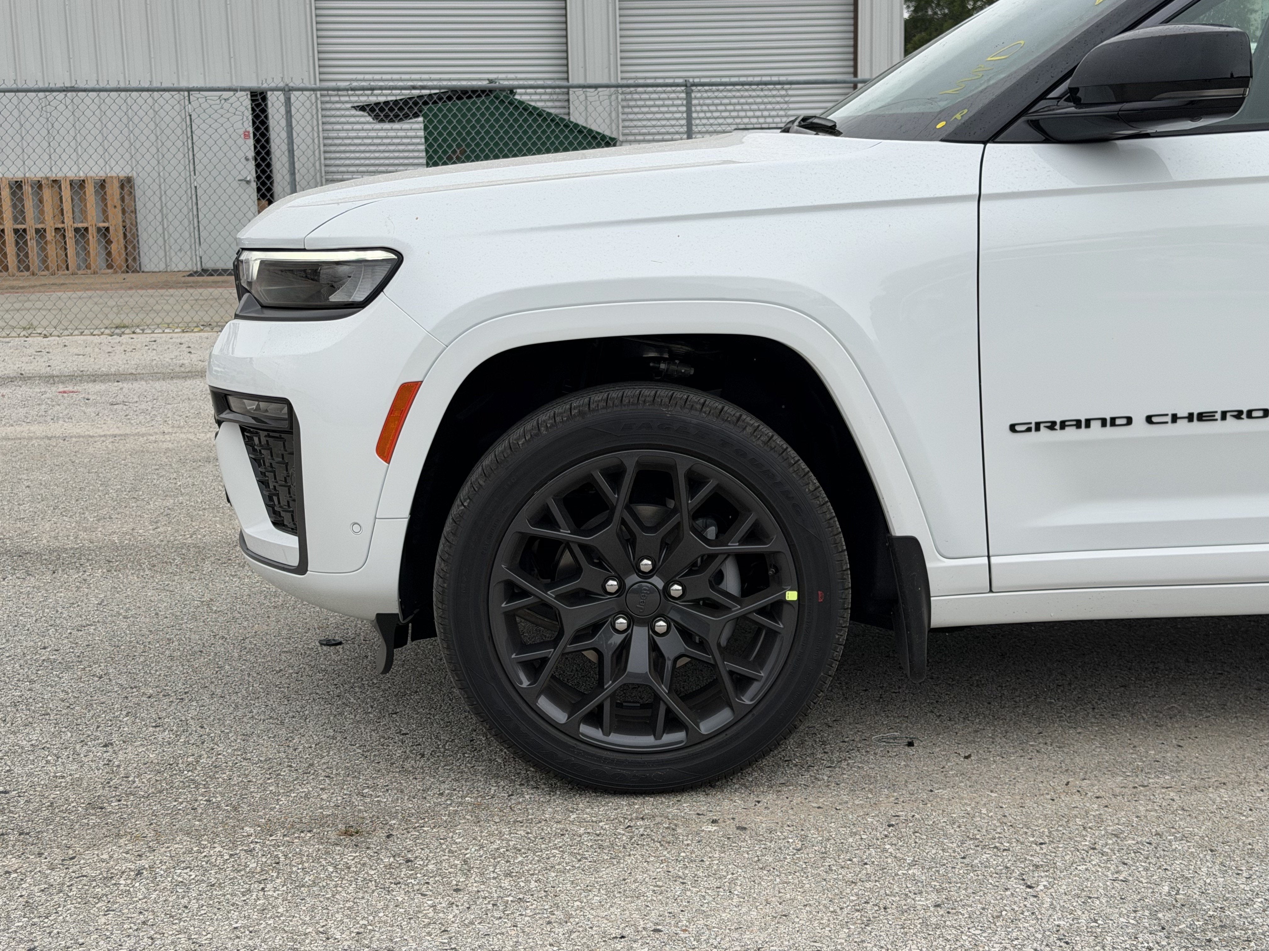 2026 Jeep Grand Cherokee Summit