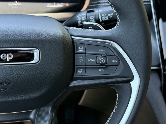 2025 Jeep Grand Cherokee L GRAND CHEROKEE L ALTITUDE X 4X2