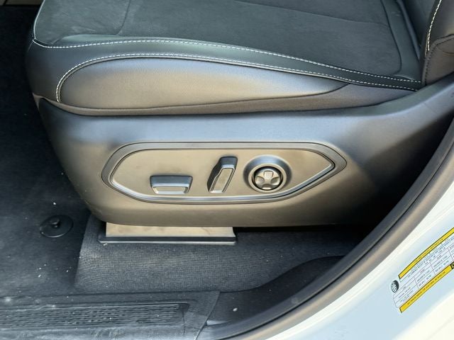 2025 Jeep Grand Cherokee L GRAND CHEROKEE L ALTITUDE X 4X2