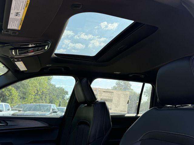 2025 Jeep Grand Cherokee L GRAND CHEROKEE L ALTITUDE X 4X2