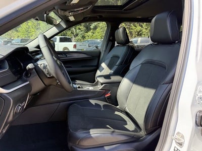 2025 Jeep Grand Cherokee L GRAND CHEROKEE L ALTITUDE X 4X2