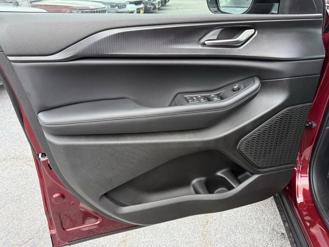 2025 Jeep Grand Cherokee L GRAND CHEROKEE L ALTITUDE X 4X2