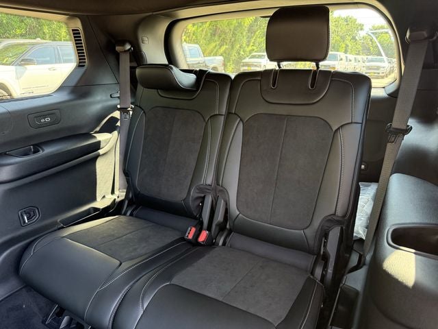 2025 Jeep Grand Cherokee L GRAND CHEROKEE L ALTITUDE X 4X2