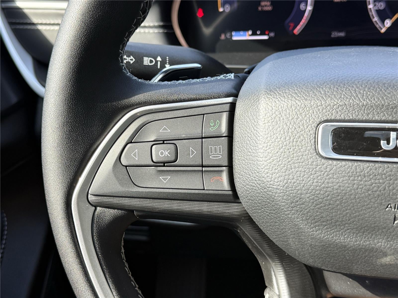 2025 Jeep Grand Cherokee L GRAND CHEROKEE L ALTITUDE X 4X2