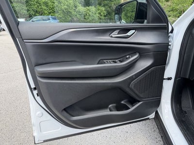 2025 Jeep Grand Cherokee L GRAND CHEROKEE L ALTITUDE X 4X2