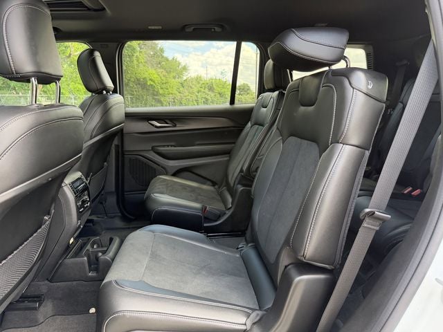 2025 Jeep Grand Cherokee L GRAND CHEROKEE L ALTITUDE X 4X2