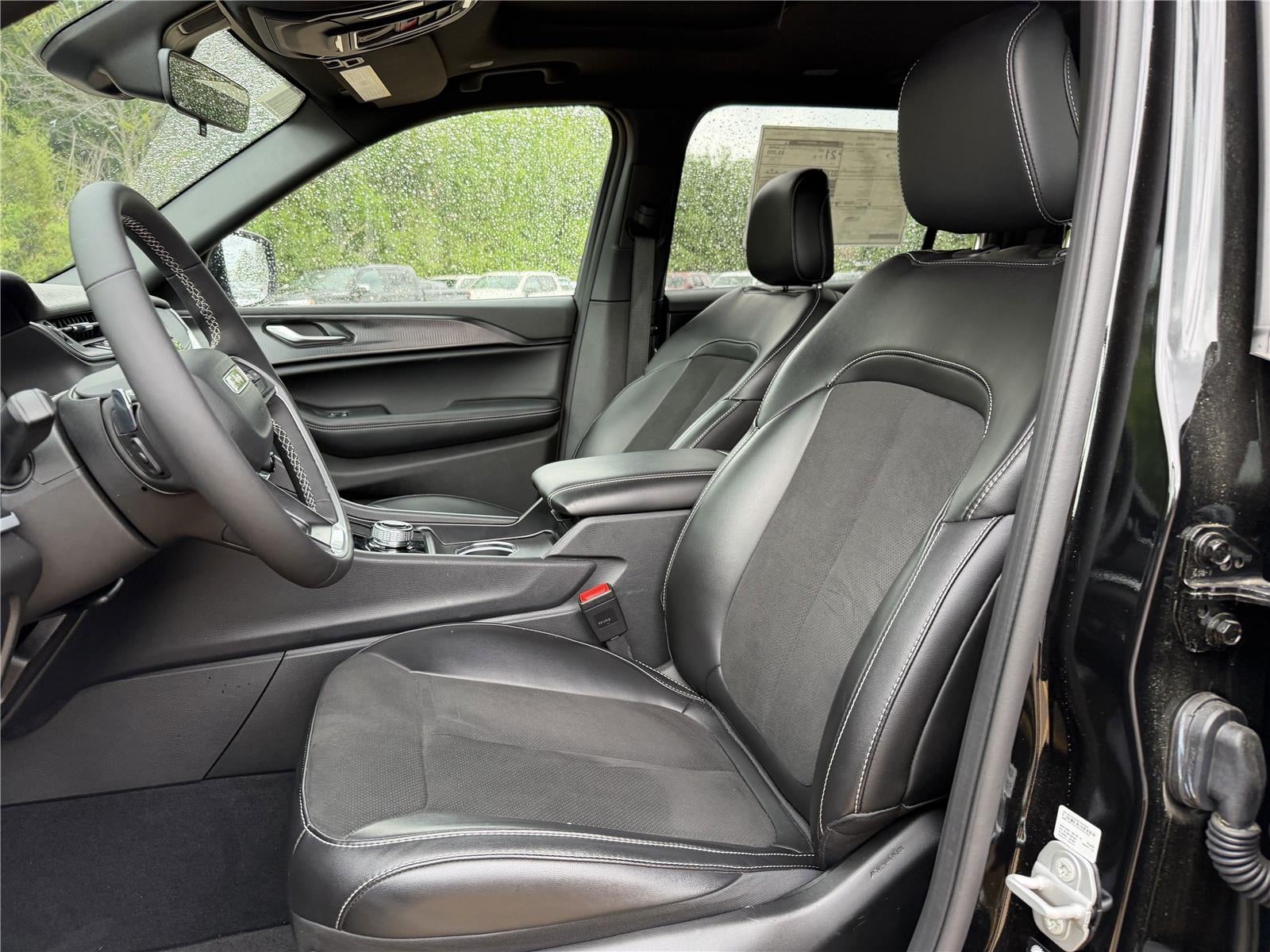 2025 Jeep Grand Cherokee L GRAND CHEROKEE L ALTITUDE X 4X2