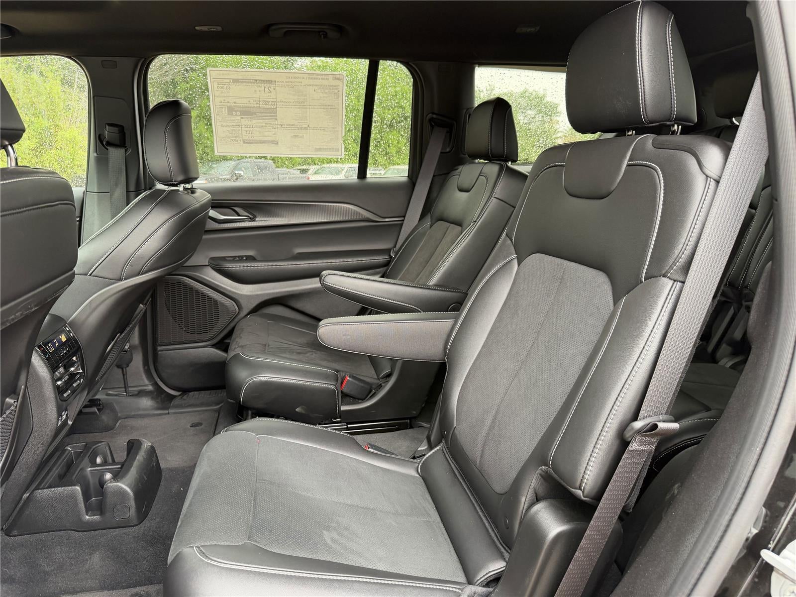 2025 Jeep Grand Cherokee L GRAND CHEROKEE L ALTITUDE X 4X2