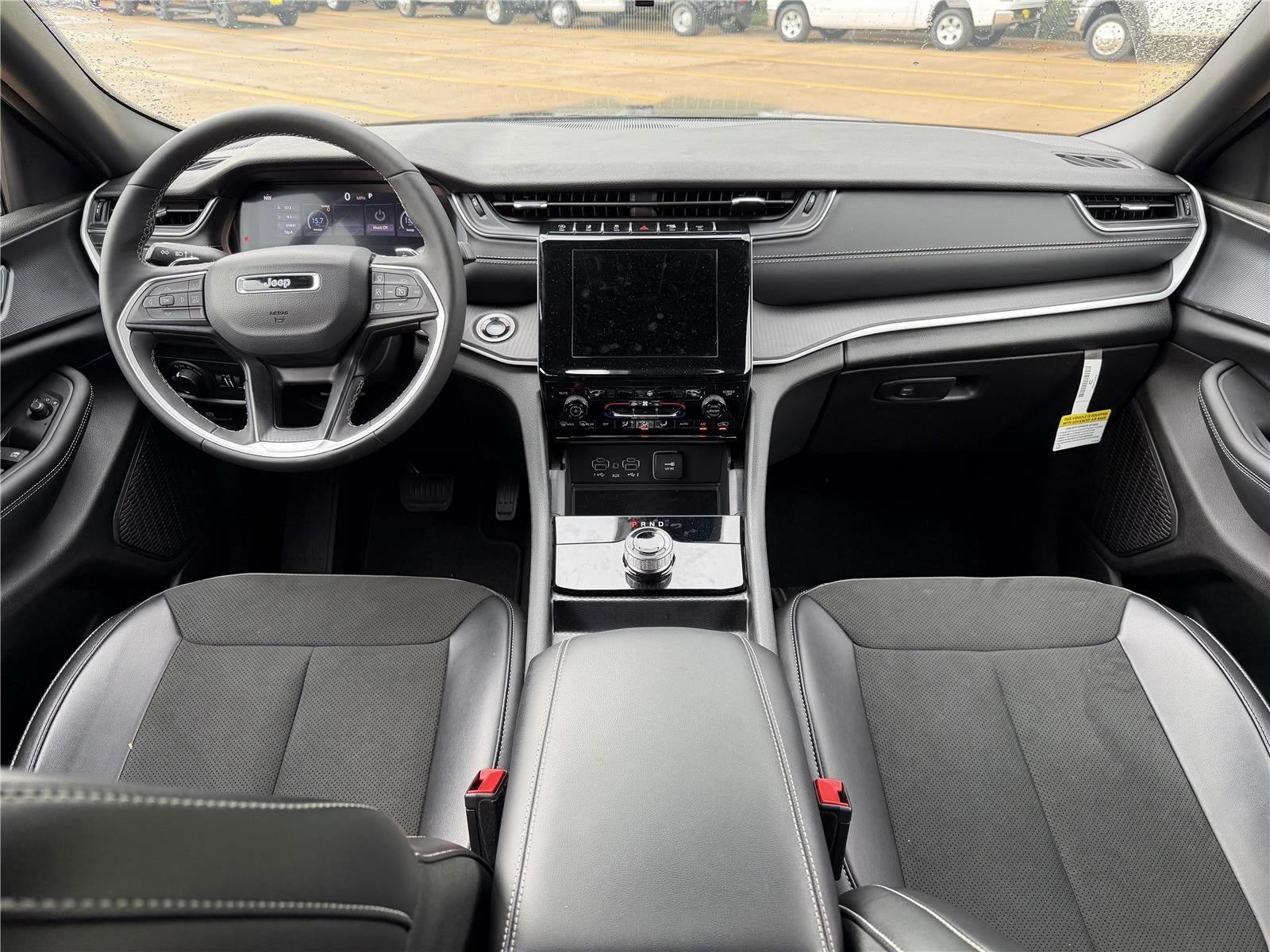 2025 Jeep Grand Cherokee L GRAND CHEROKEE L ALTITUDE X 4X2