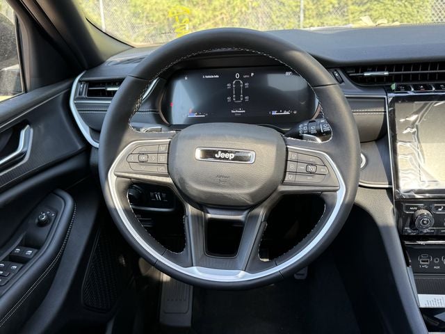 2025 Jeep Grand Cherokee L GRAND CHEROKEE L ALTITUDE X 4X2