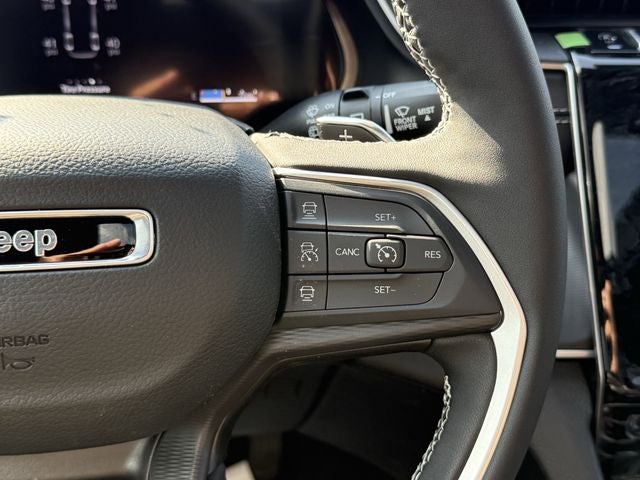 2025 Jeep Grand Cherokee L GRAND CHEROKEE L ALTITUDE X 4X2