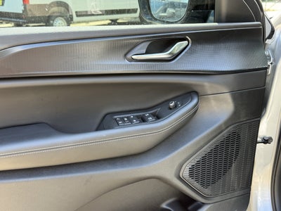 2025 Jeep Grand Cherokee L GRAND CHEROKEE L ALTITUDE X 4X2