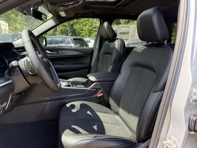 2025 Jeep Grand Cherokee L GRAND CHEROKEE L ALTITUDE X 4X2