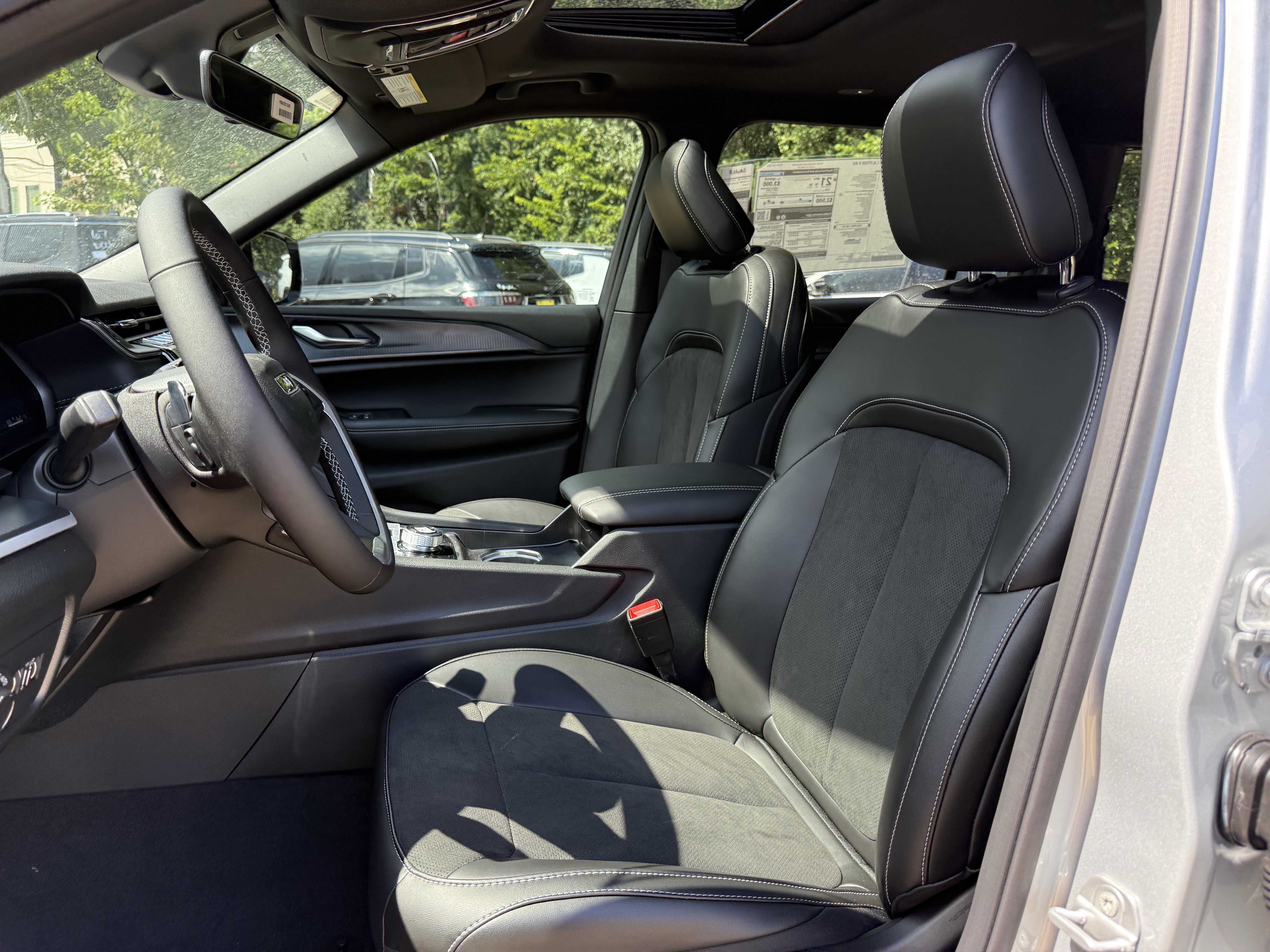 2025 Jeep Grand Cherokee L GRAND CHEROKEE L ALTITUDE X 4X2