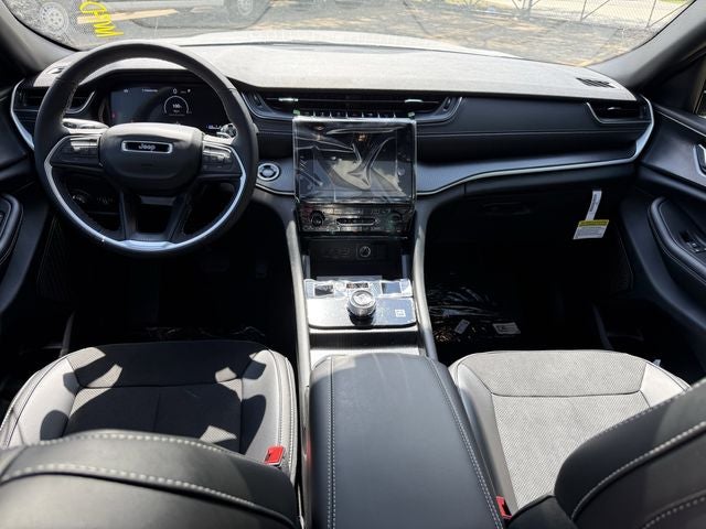 2025 Jeep Grand Cherokee L GRAND CHEROKEE L ALTITUDE X 4X2