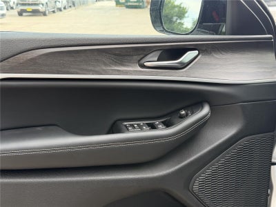 2026 Jeep Grand Cherokee L Laredo Altitude
