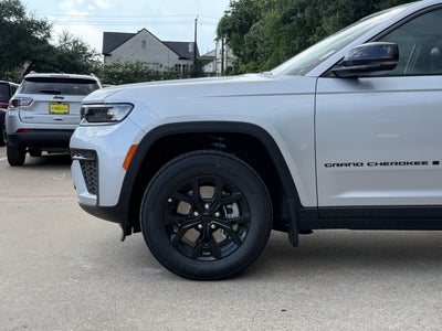 2026 Jeep Grand Cherokee L Laredo Altitude