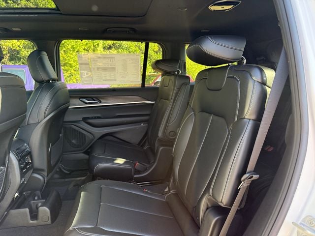 2025 Jeep Grand Cherokee L GRAND CHEROKEE L LIMITED 4X2