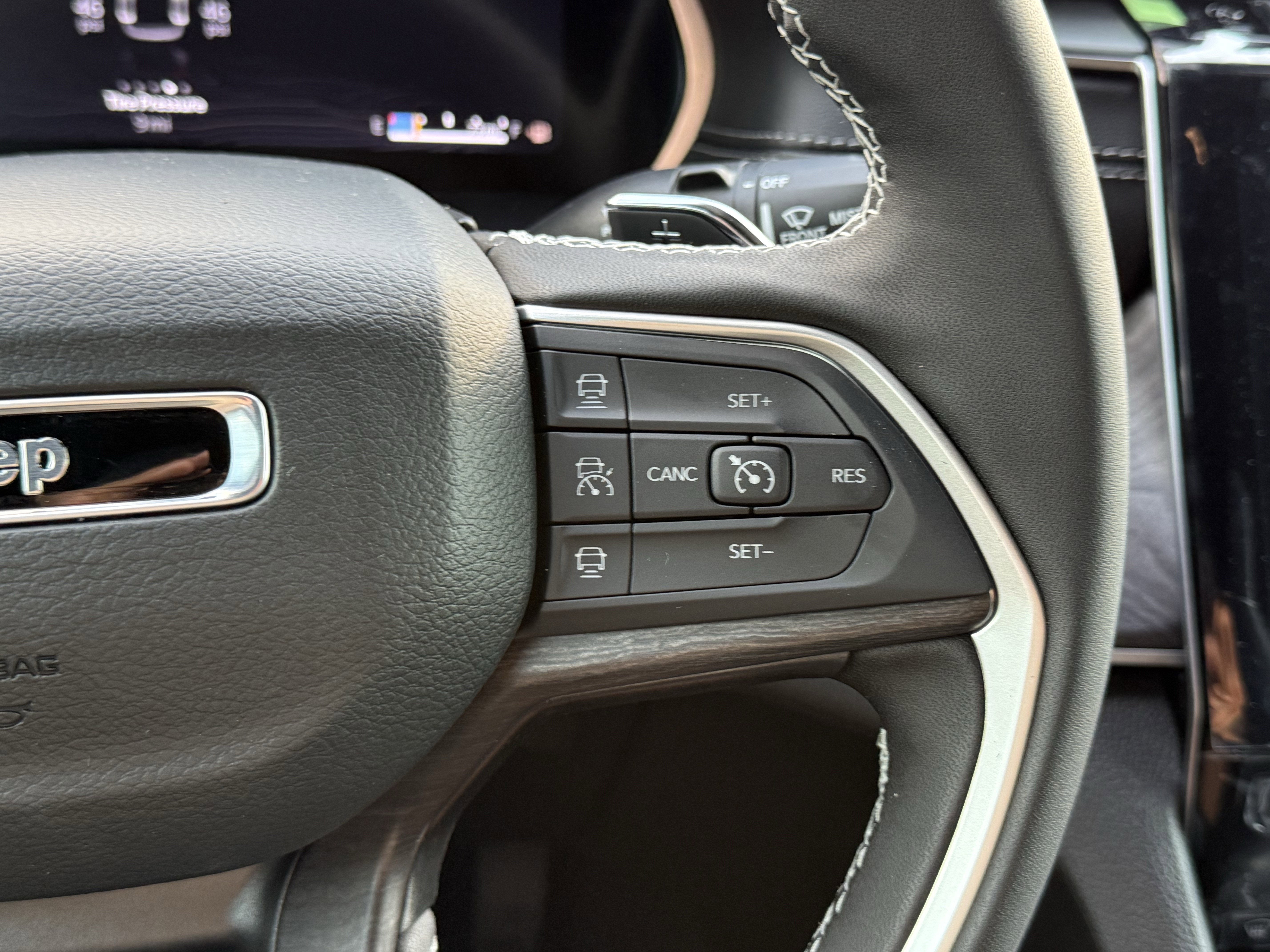 2025 Jeep Grand Cherokee L GRAND CHEROKEE L LIMITED 4X2