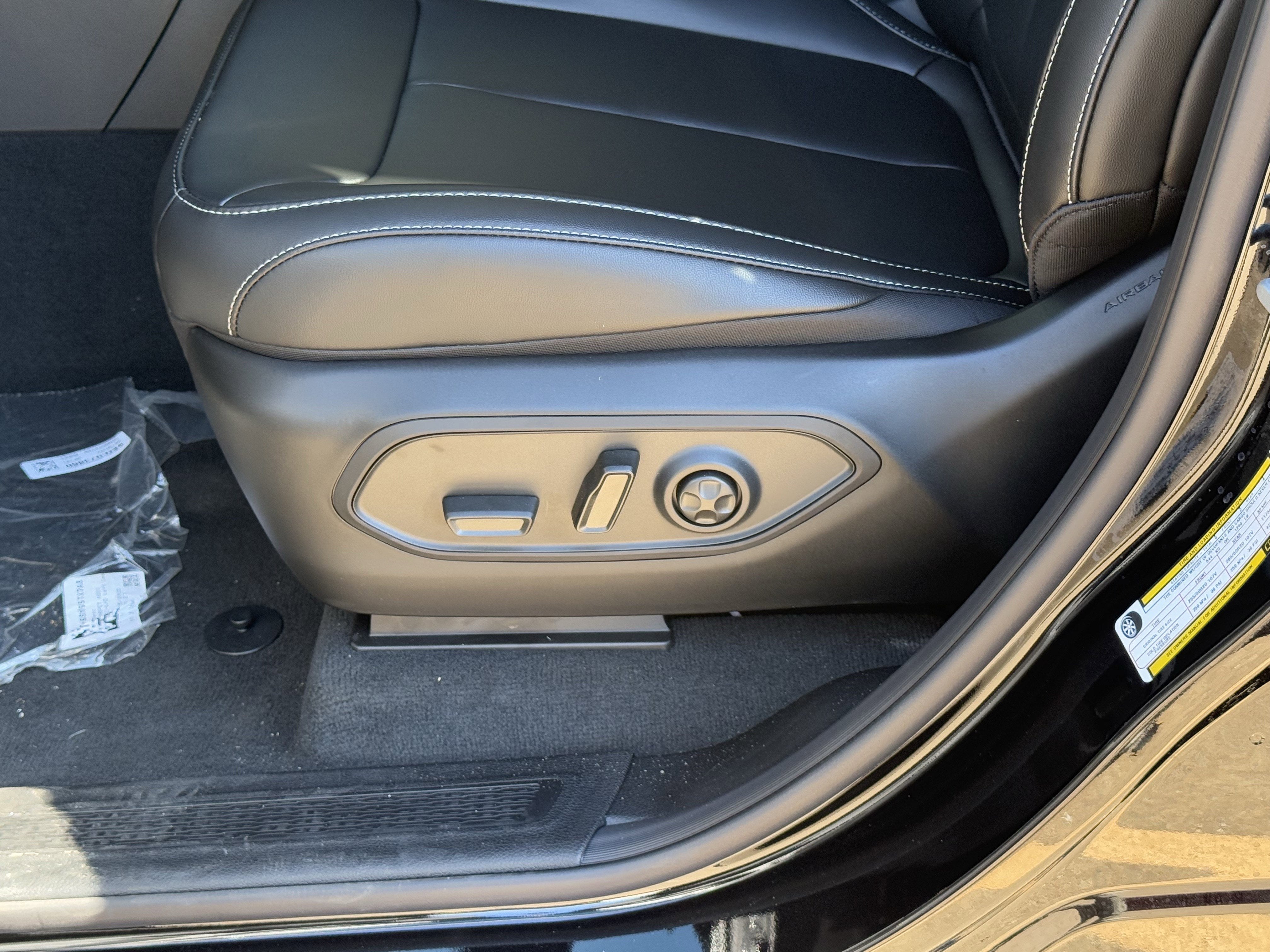 2025 Jeep Grand Cherokee L GRAND CHEROKEE L LIMITED 4X2