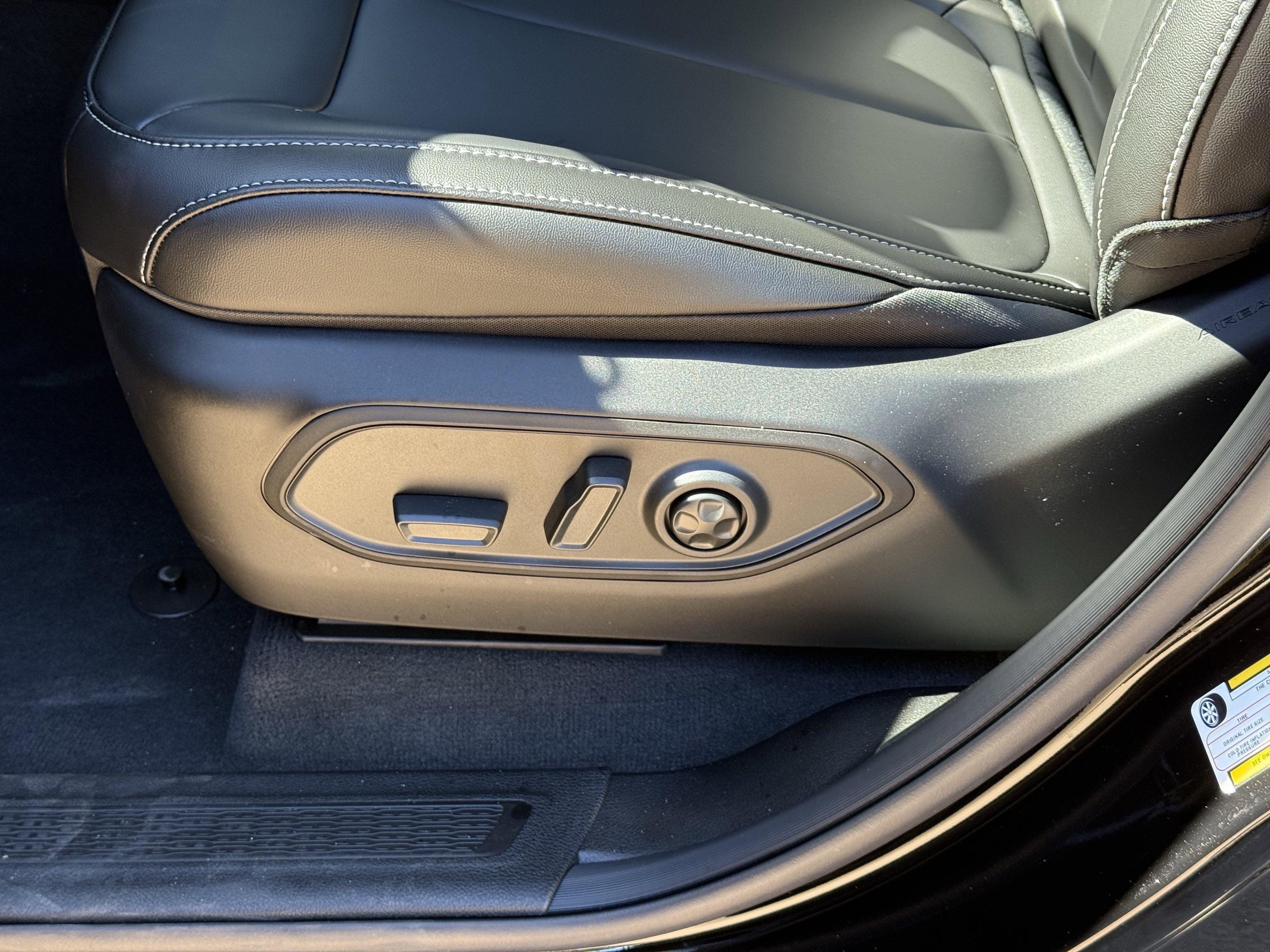 2025 Jeep Grand Cherokee L GRAND CHEROKEE L LIMITED 4X2