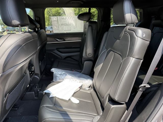 2025 Jeep Grand Cherokee L GRAND CHEROKEE L LIMITED 4X2