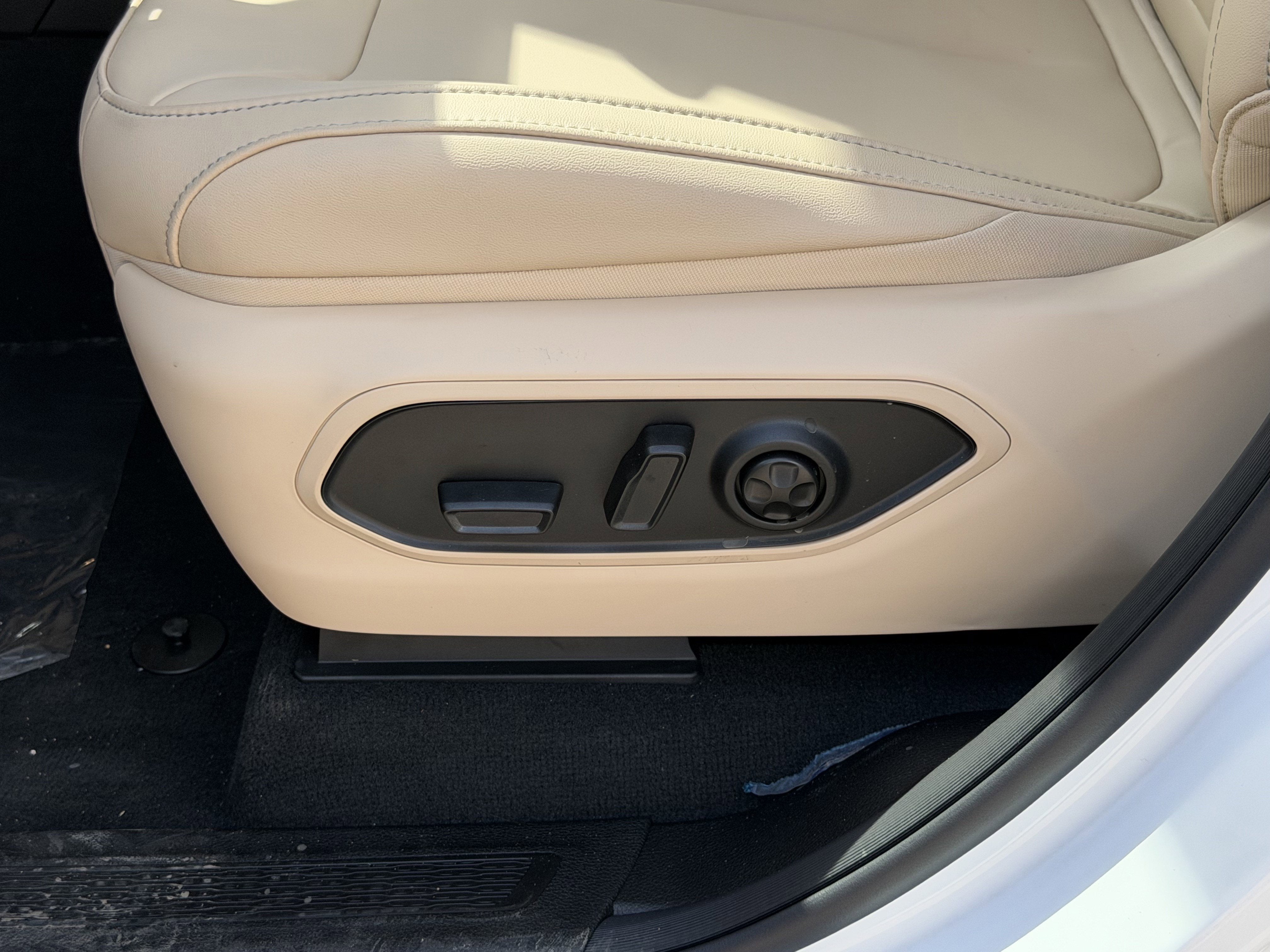2026 Jeep Grand Cherokee L GRAND CHEROKEE L LIMITED 4X2