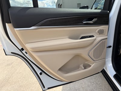 2026 Jeep Grand Cherokee L GRAND CHEROKEE L LIMITED 4X2