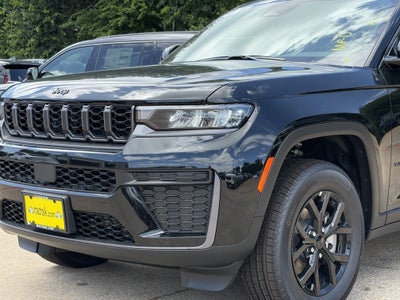 2026 Jeep Grand Cherokee L Laredo Altitude