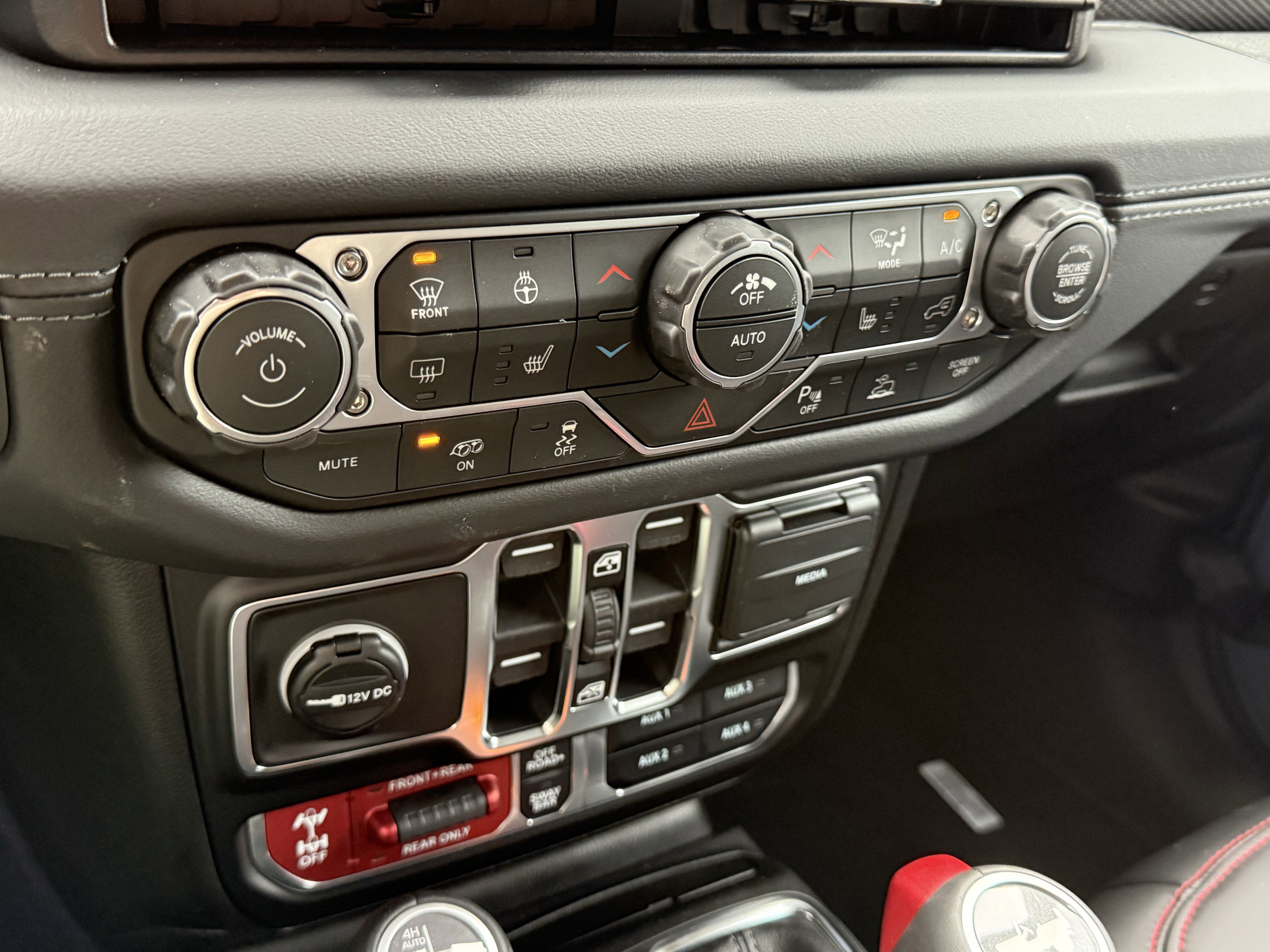 2026 Jeep Wrangler WRANGLER 4-DOOR MOAB 392