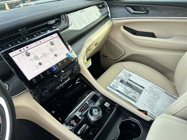 2024 Jeep Grand Cherokee 4xe Base