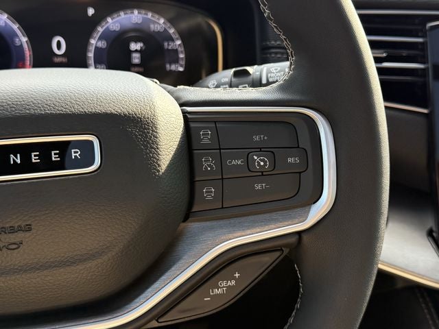 2025 Jeep Wagoneer WAGONEER L LIMITED 4X4