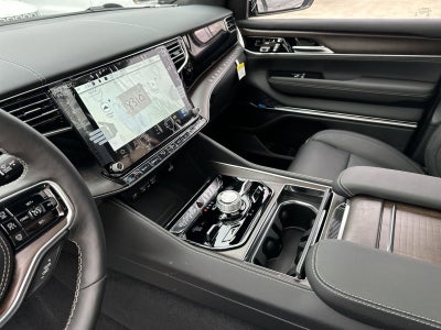 2023 Jeep Grand Wagoneer Series II