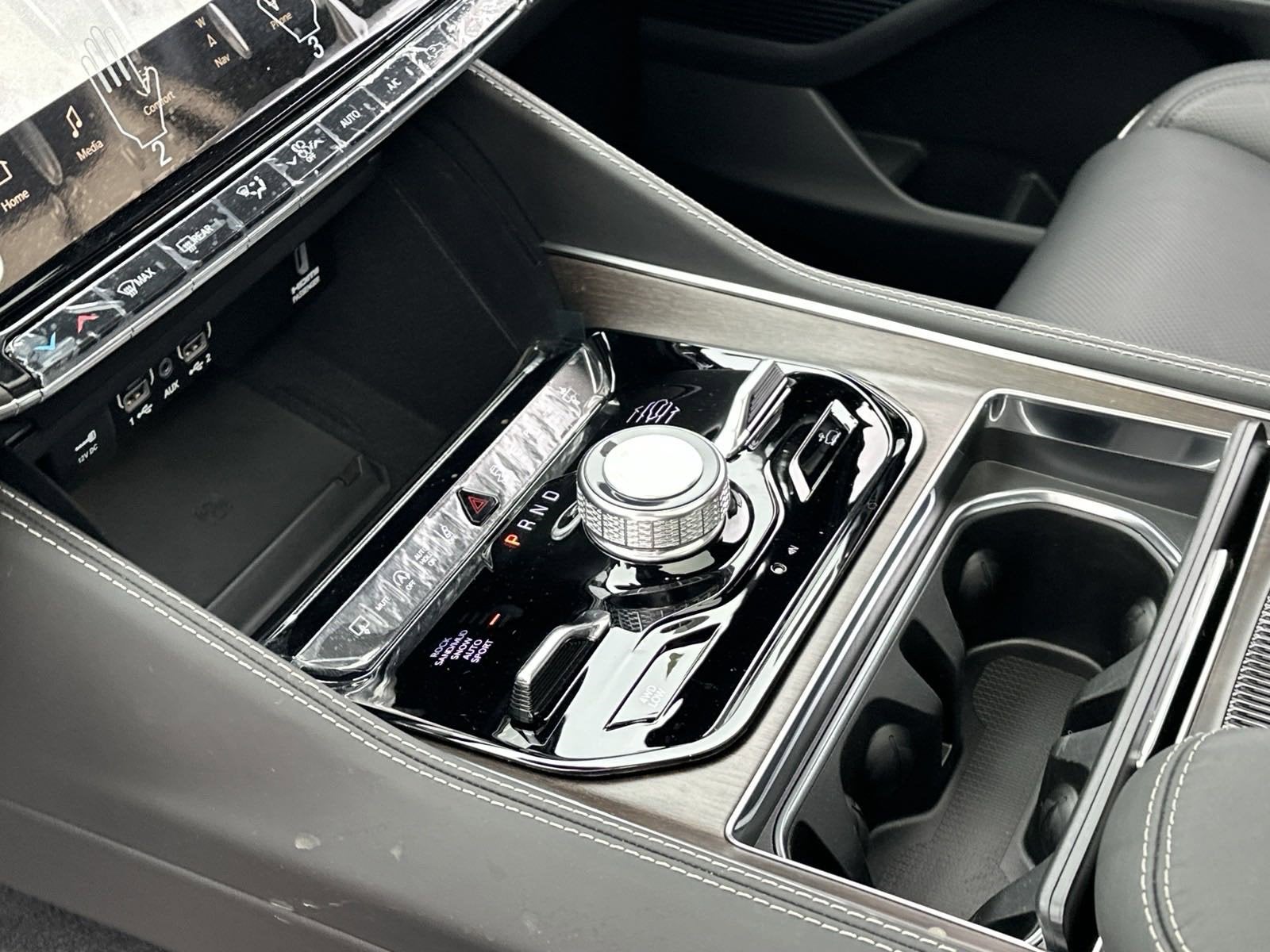 2023 Jeep Grand Wagoneer Series II