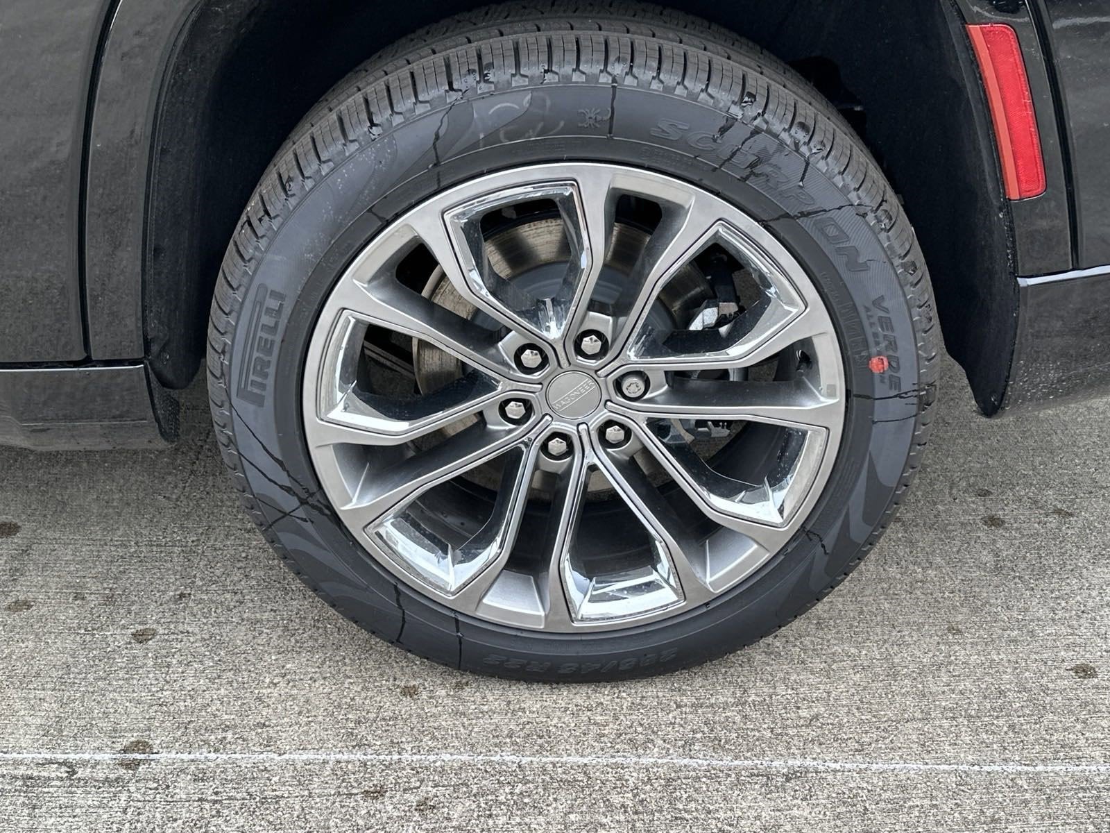 2023 Jeep Grand Wagoneer Series II