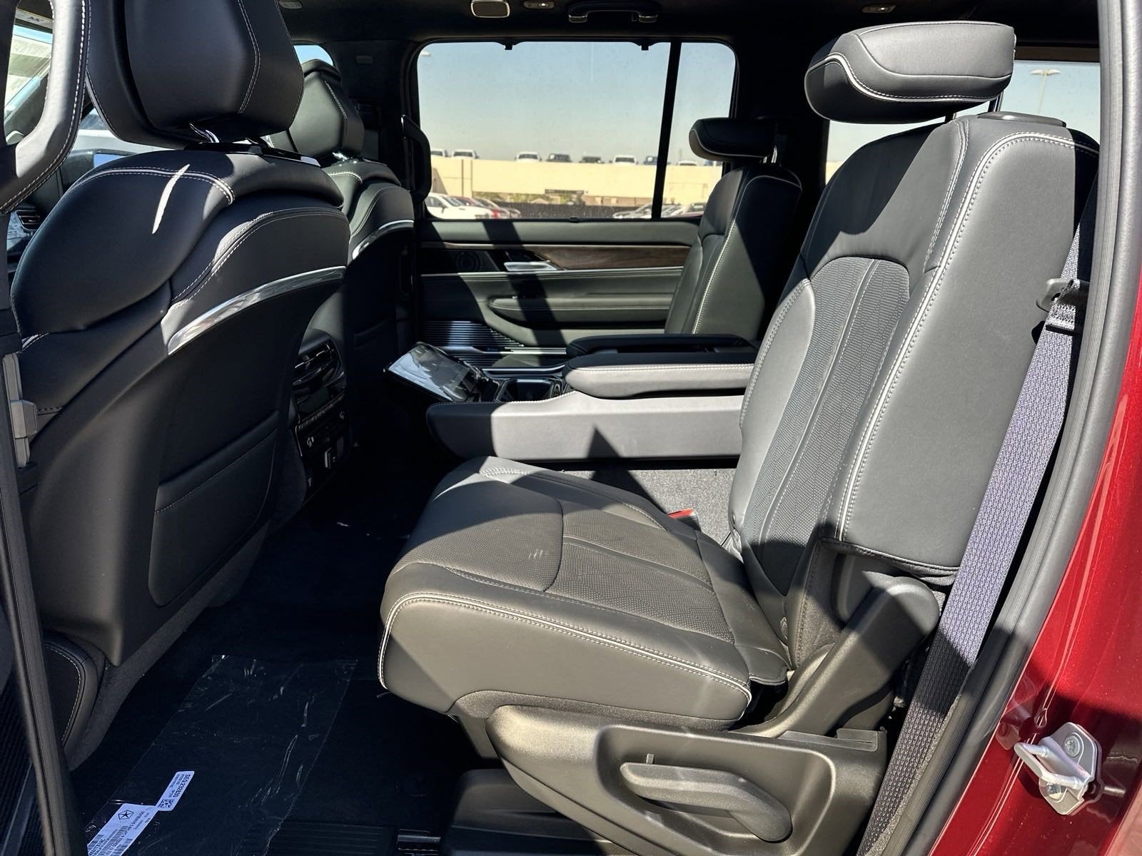 2023 Jeep Grand Wagoneer Series II