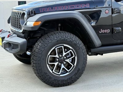 2025 Jeep Gladiator GLADIATOR RUBICON 4X4
