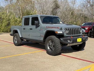 2026 Jeep Gladiator GLADIATOR MOJAVE 4X4