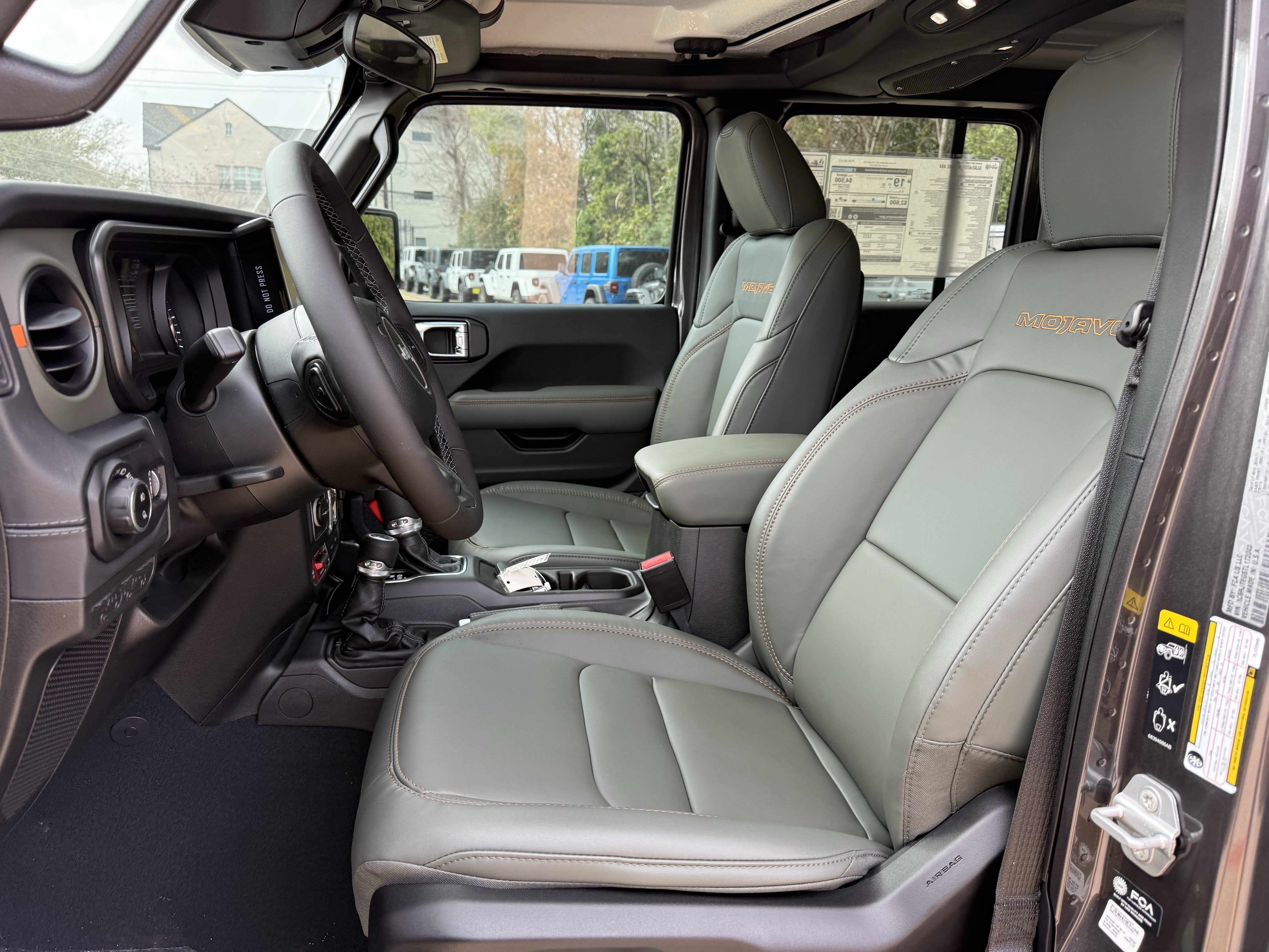 2026 Jeep Gladiator GLADIATOR MOJAVE 4X4