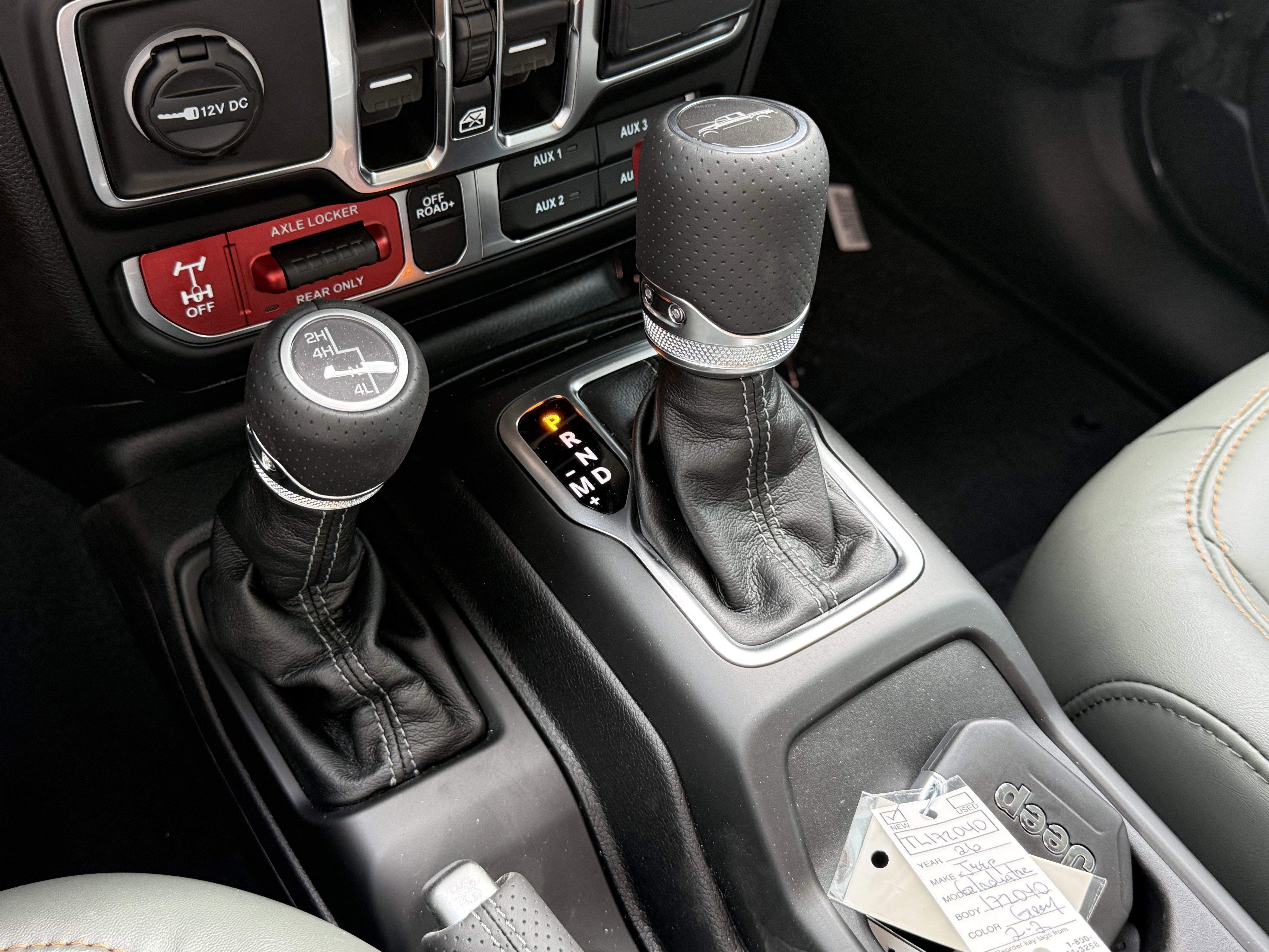 2026 Jeep Gladiator GLADIATOR MOJAVE 4X4