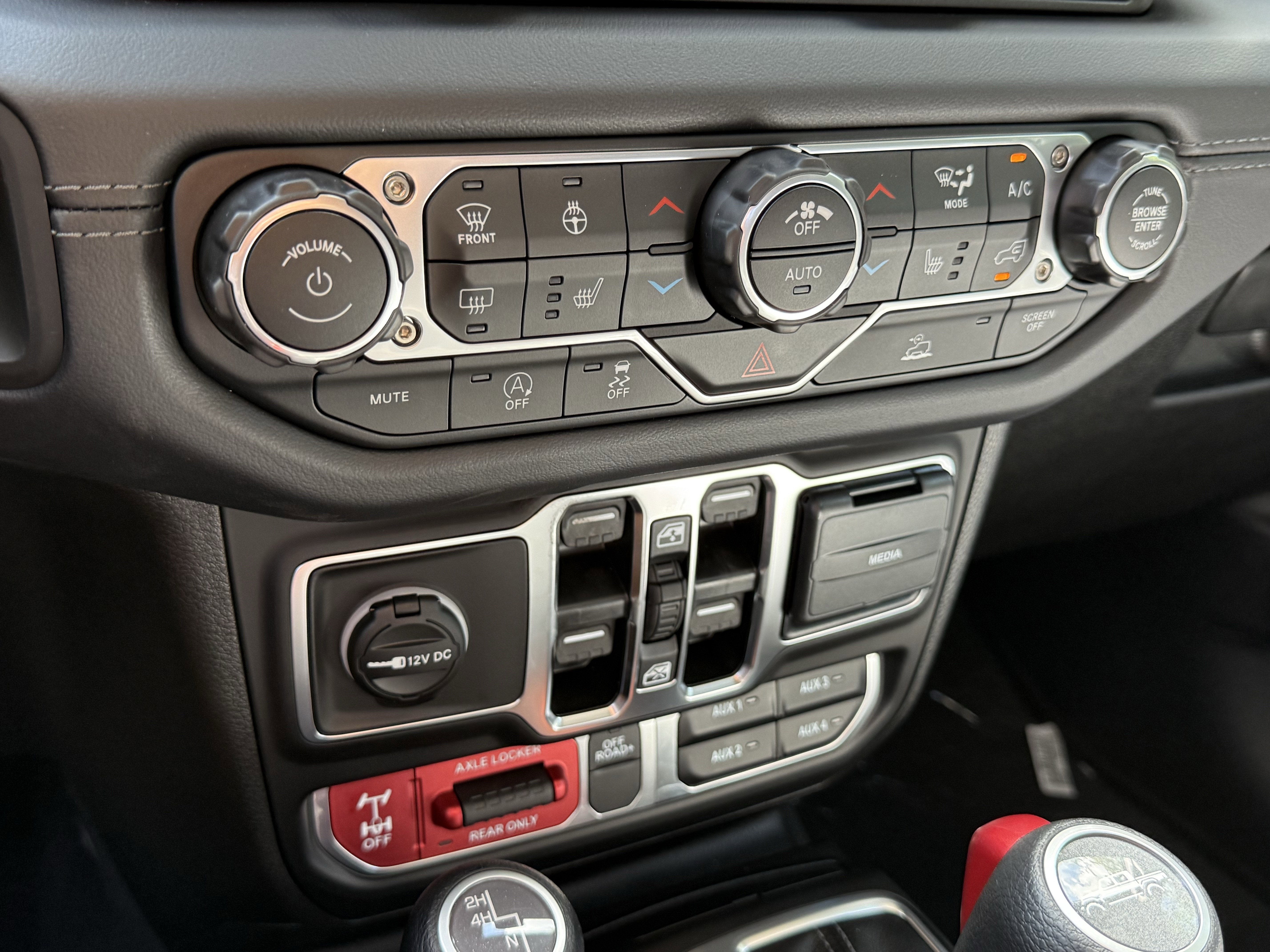 2025 Jeep Gladiator GLADIATOR MOJAVE 4X4