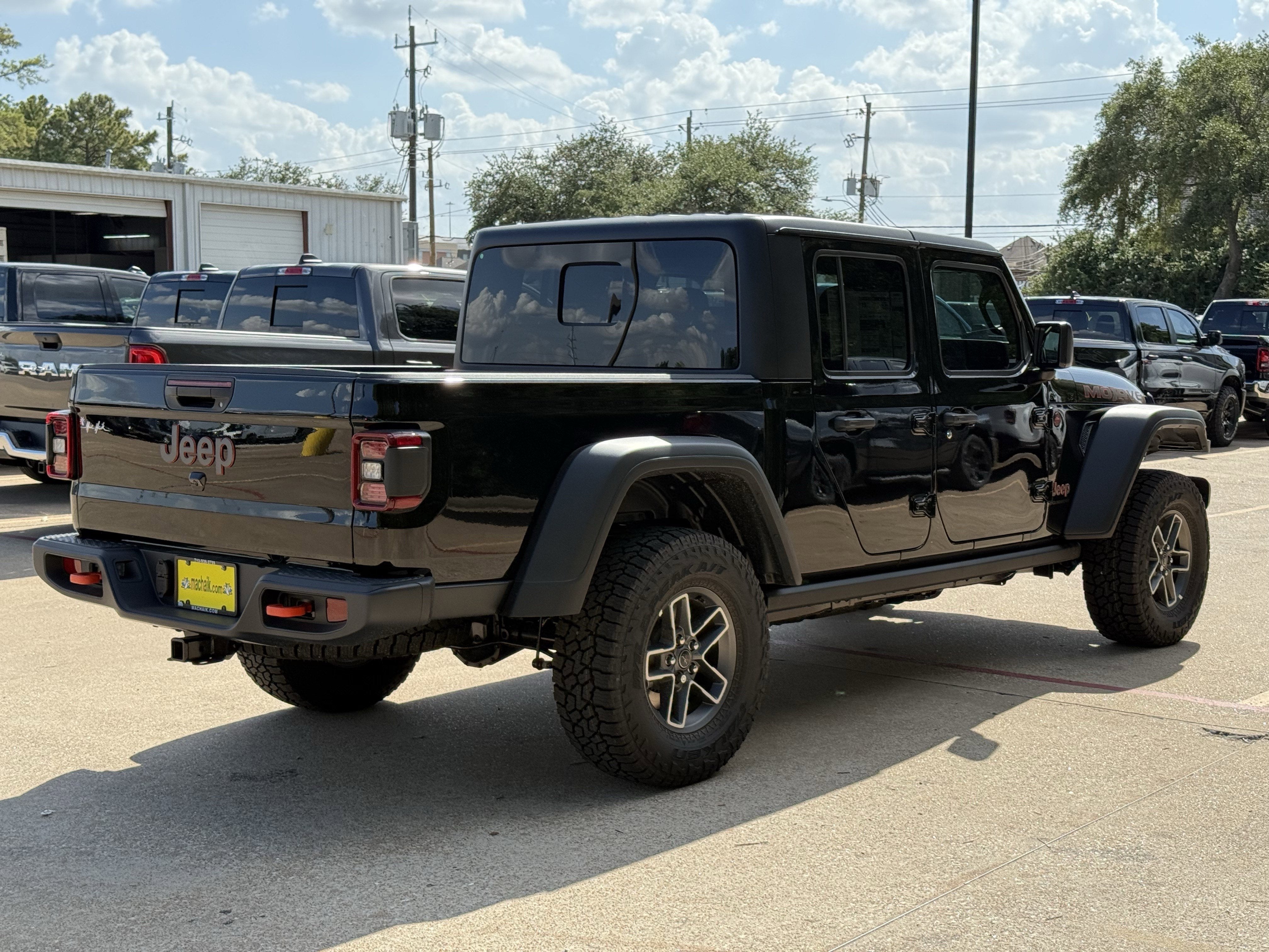 2025 Jeep Gladiator GLADIATOR MOJAVE 4X4