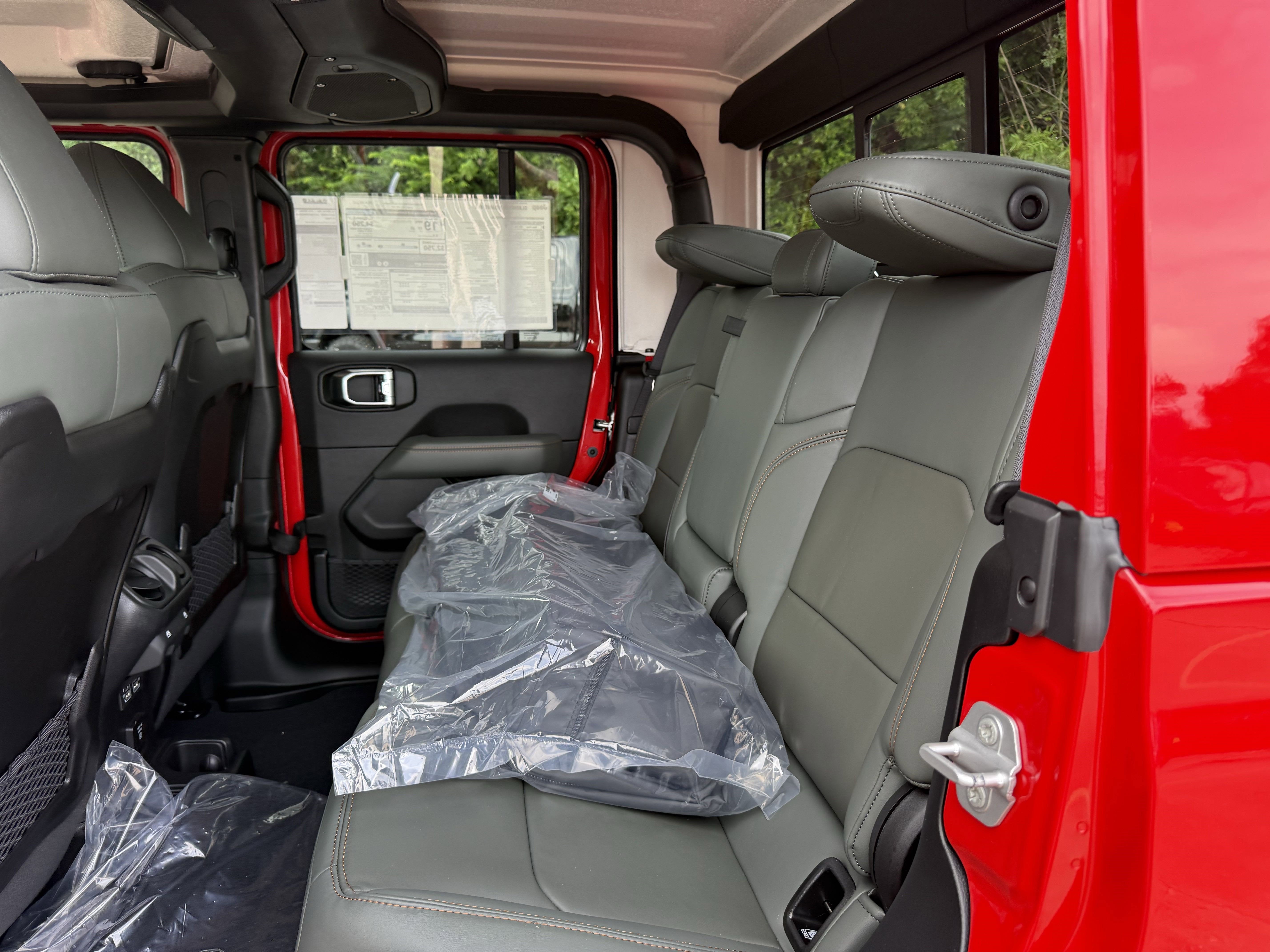 2025 Jeep Gladiator GLADIATOR MOJAVE 4X4