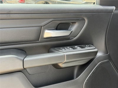 2026 RAM 1500 EXPRESS CREW CAB 4X4 5'7' BOX